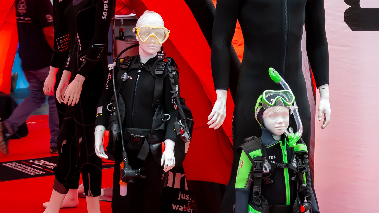 Display of diving and underwater imaging equipment